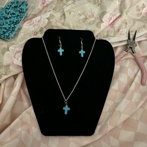 Necklace and earrings set turquoise crosses